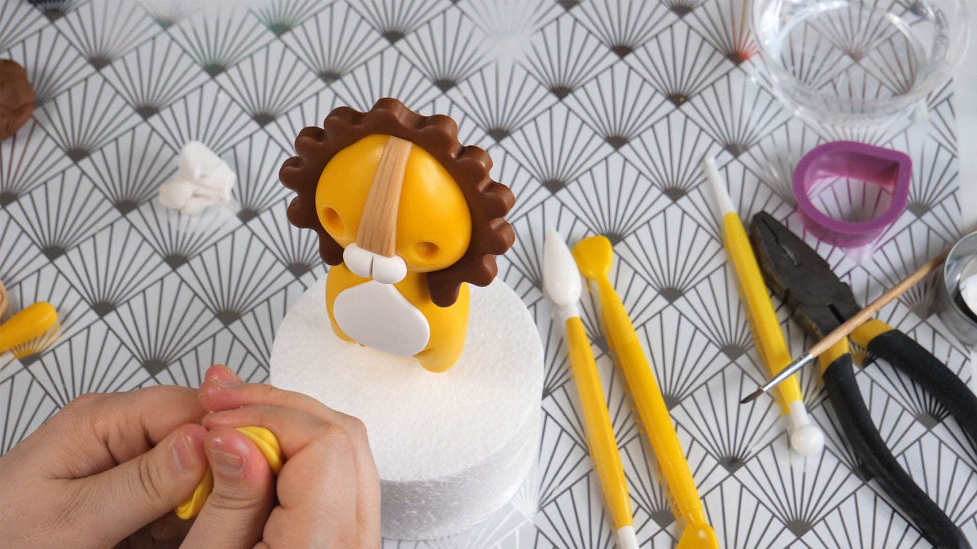 Lion fondant cake topper 2