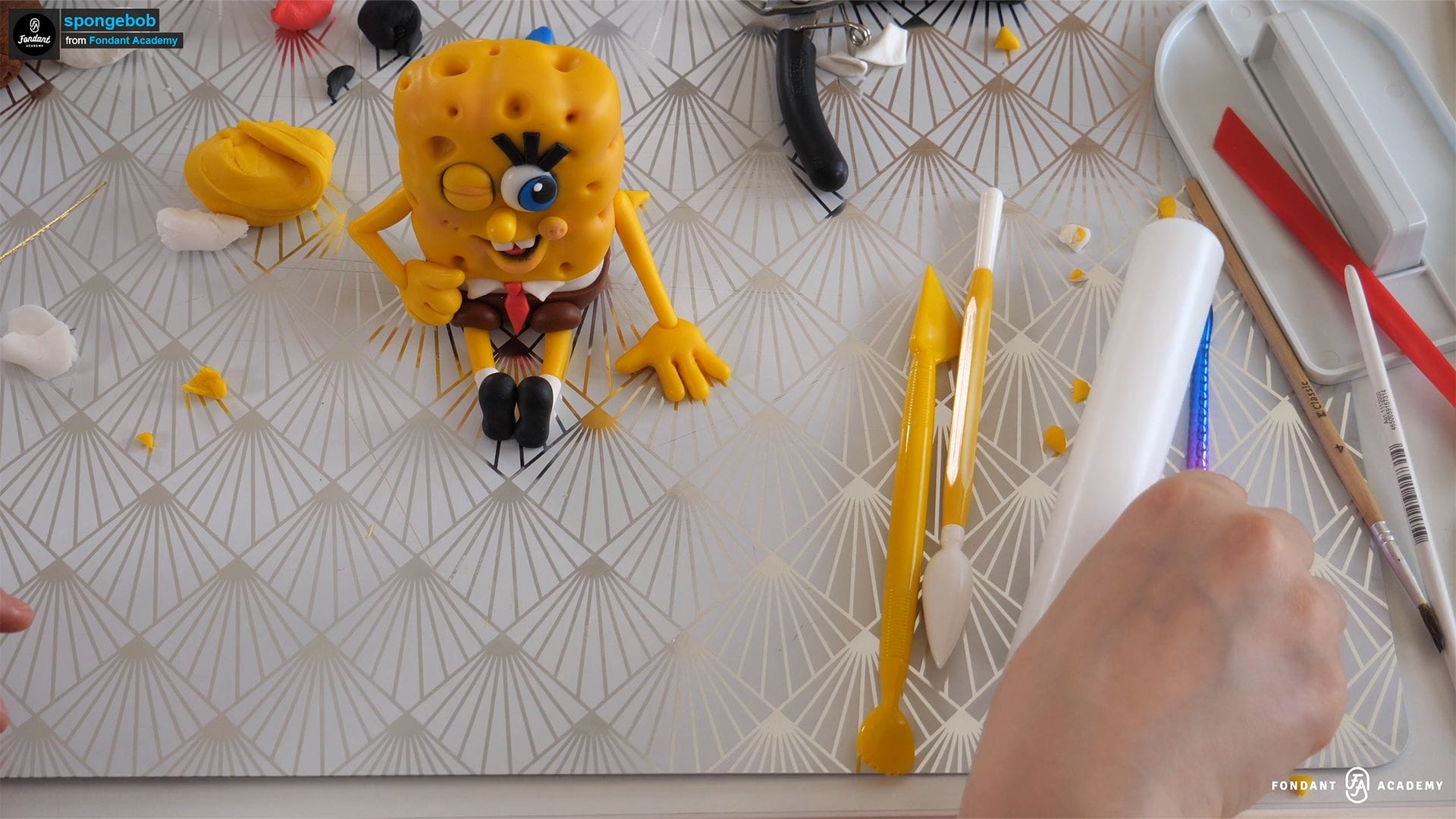 SpongeBob SquarePants – Fondant Cake Topper Tutorial 3