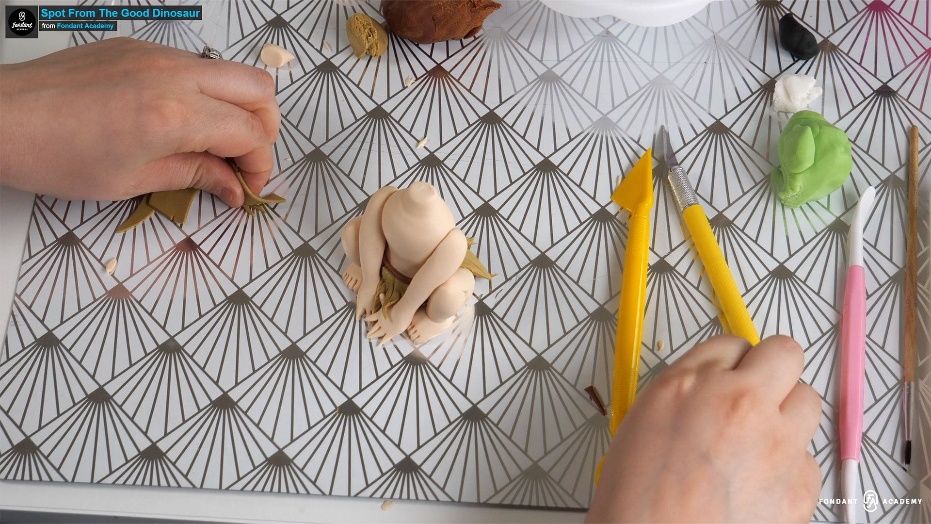 Spot From The Good Dinosaur – Fondant Cake Topper Tutorial 4