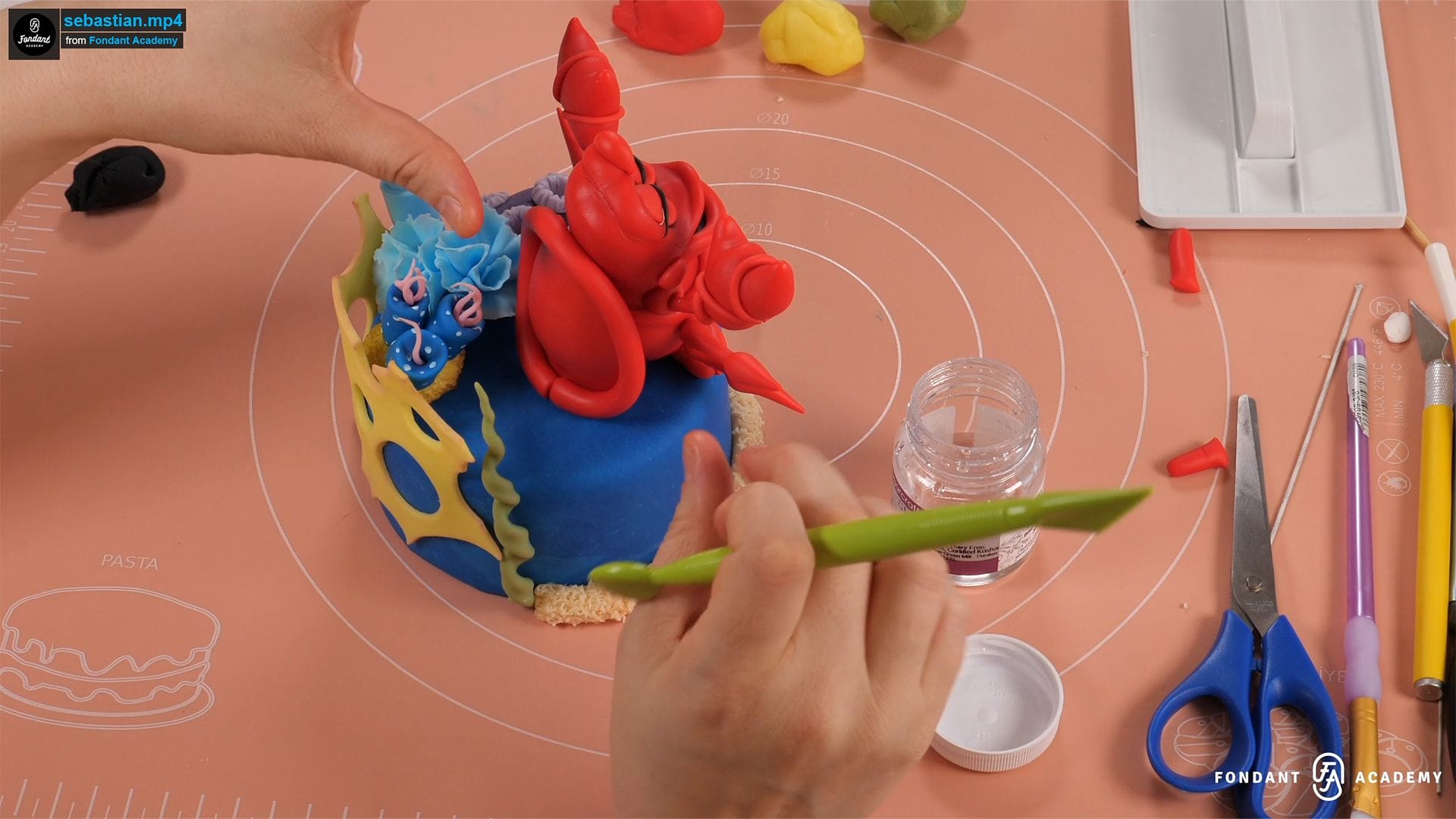 Sebastian – Fondant Cake Topper Tutorial 4