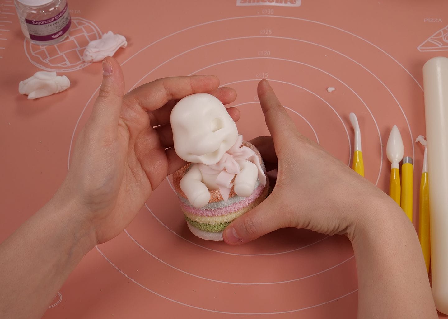 Unicorn head fondant cake topper